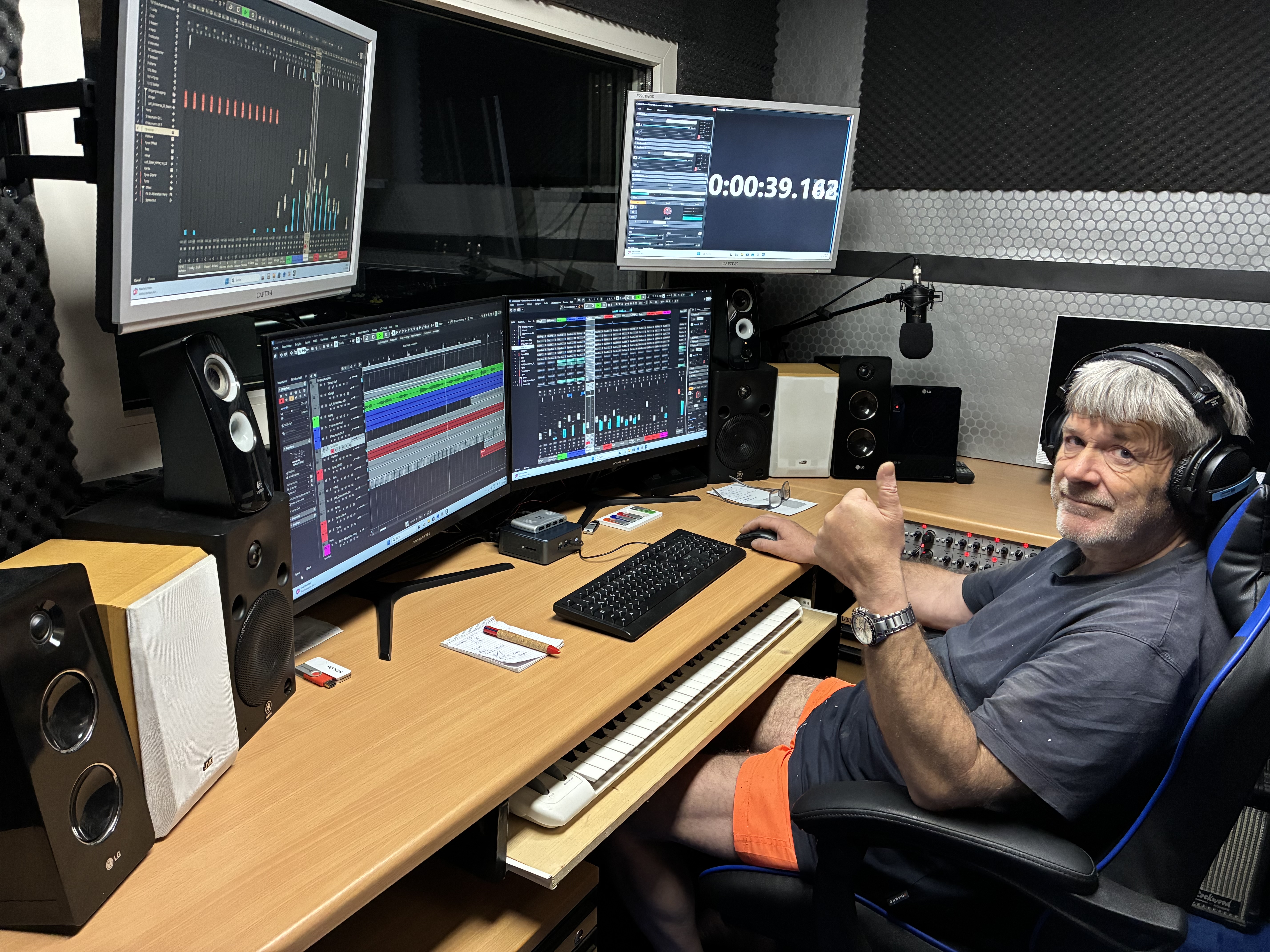 Tonstudio — Lucky am Mischpult